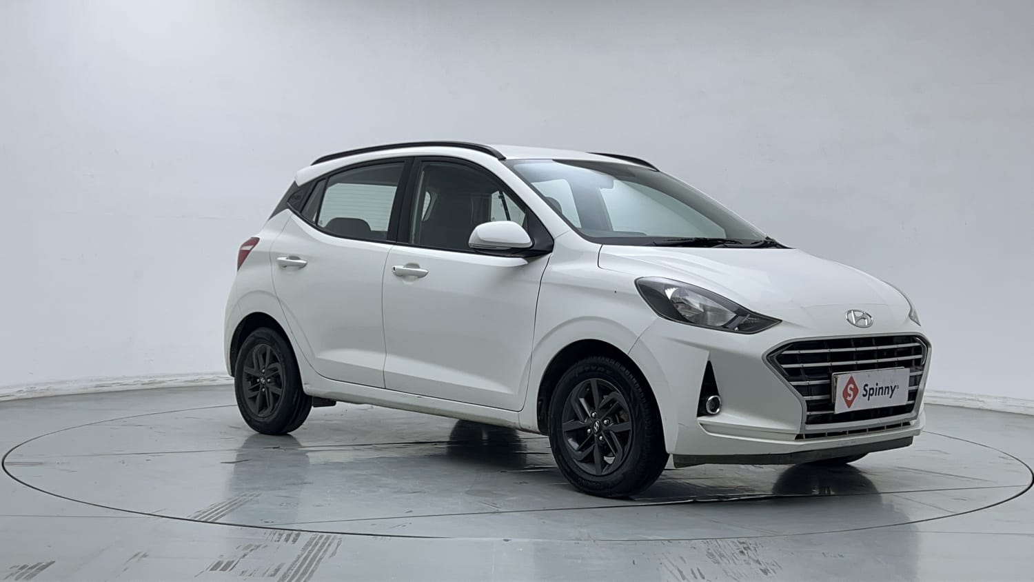 Used 2021 Hyundai Grand i10 Nios Sportz U2 1.2 CRDi Diesel Manual exterior RIGHT FRONT CORNER VIEW