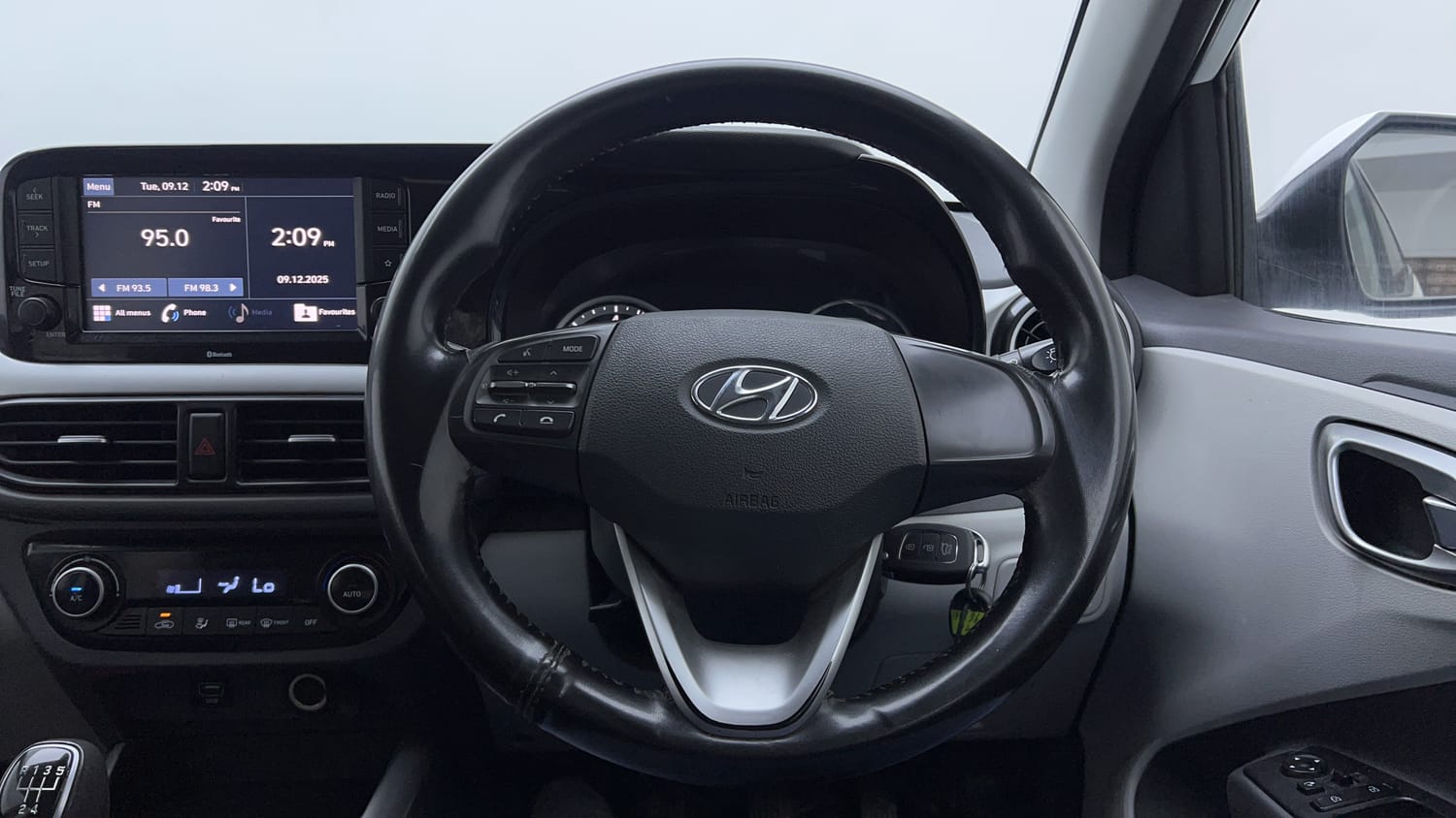 Used 2021 Hyundai Grand i10 Nios Sportz U2 1.2 CRDi Diesel Manual interior STEERING VIEW