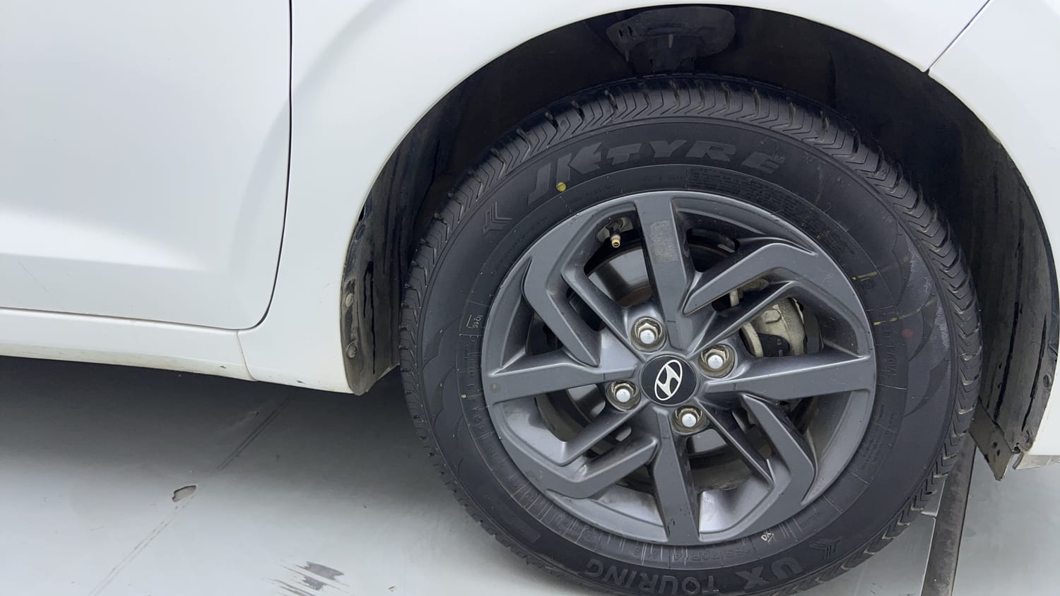 Used 2021 Hyundai Grand i10 Nios Sportz U2 1.2 CRDi Diesel Manual tyres RIGHT FRONT TYRE RIM VIEW