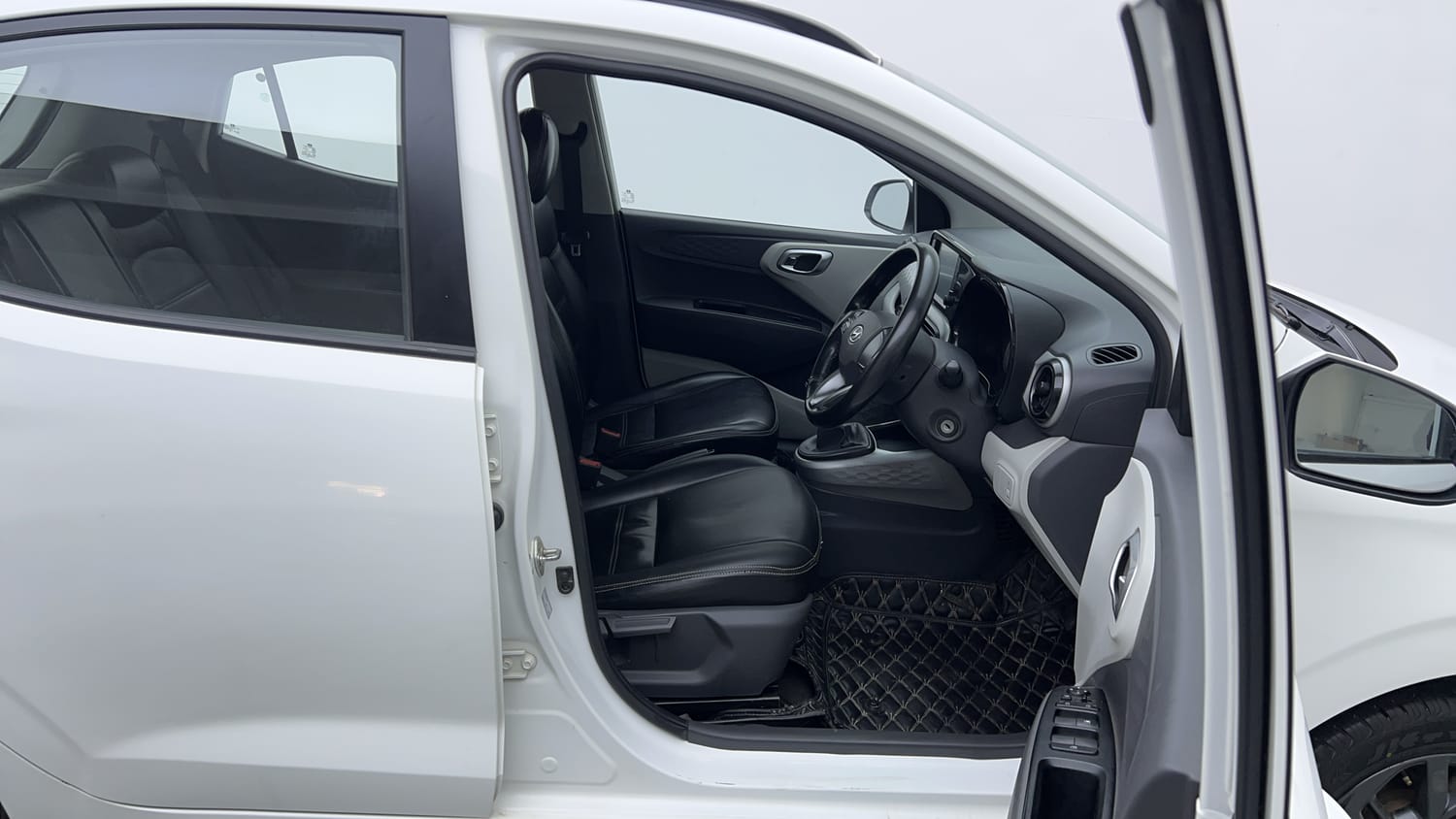 Used 2021 Hyundai Grand i10 Nios Sportz U2 1.2 CRDi Diesel Manual interior RIGHT SIDE FRONT DOOR CABIN VIEW