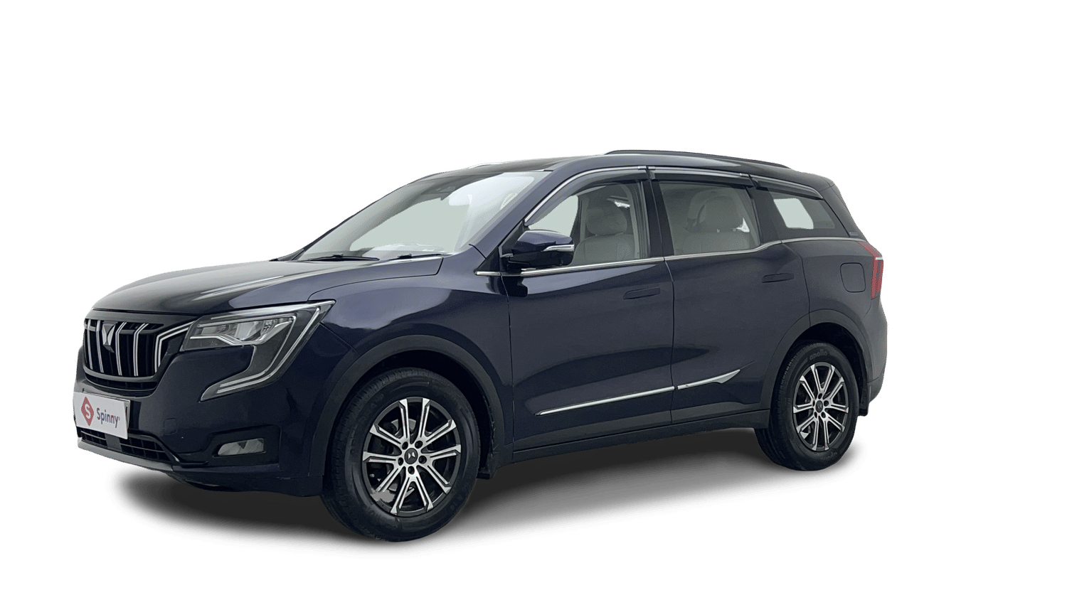 Used 2022 Mahindra XUV700 AX 7 Petrol AT Luxury Pack 7 STR Petrol Automatic Image