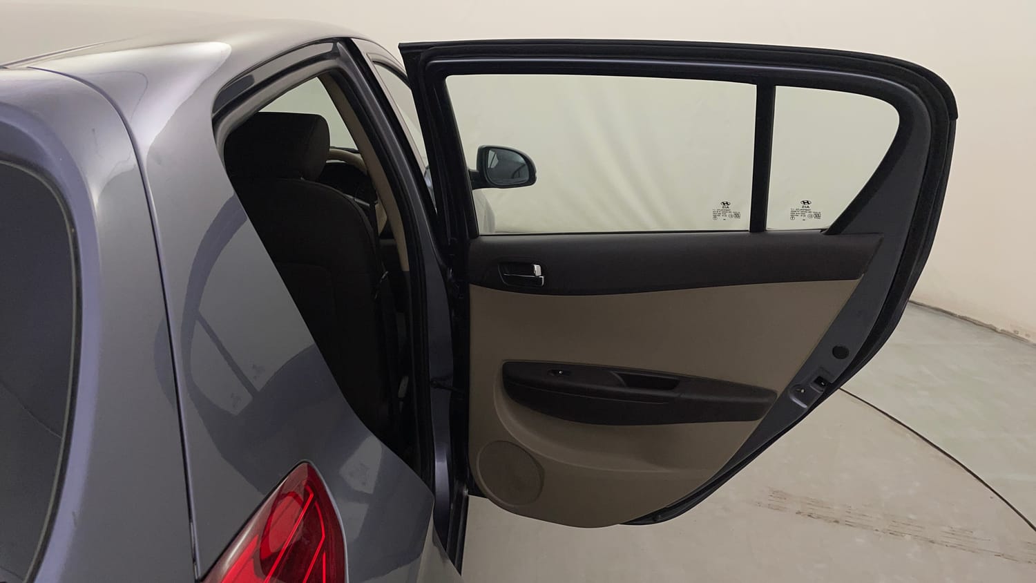 Used 2011 Hyundai i20 Asta 1.4 AT Petrol Automatic interior RIGHT REAR DOOR OPEN VIEW