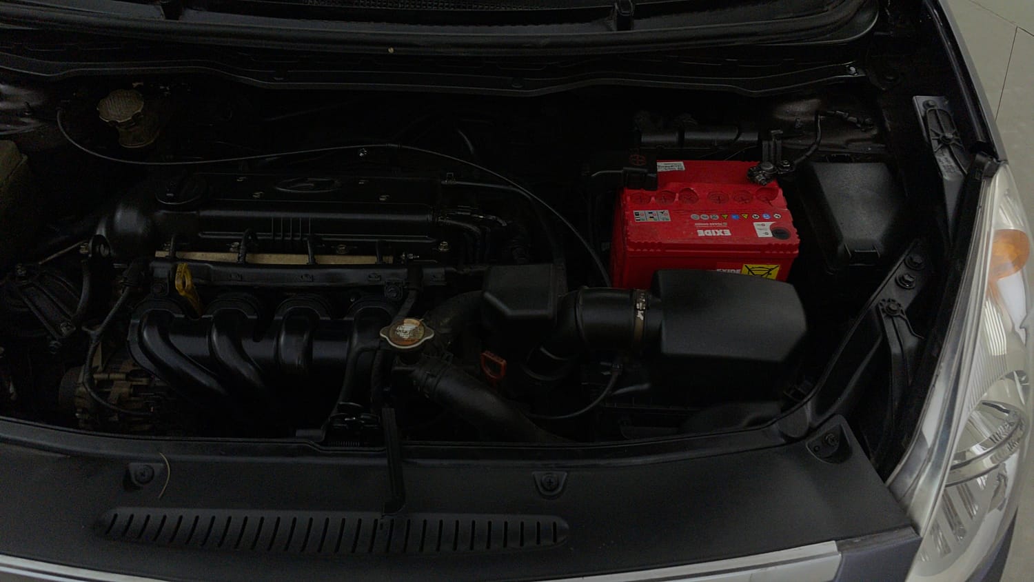 Used 2011 Hyundai i20 Asta 1.4 AT Petrol Automatic engine ENGINE LEFT SIDE VIEW