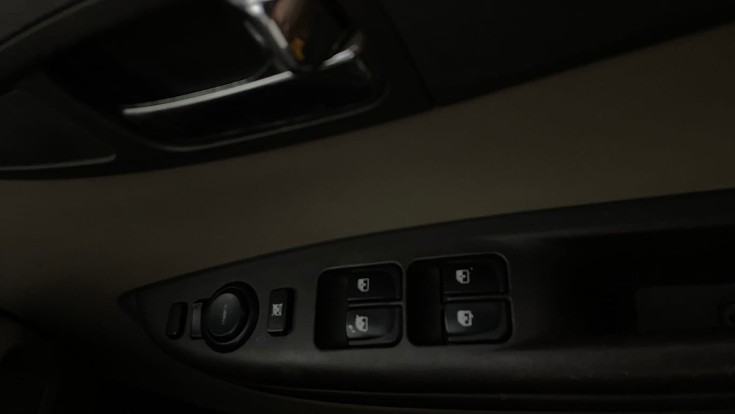 Used 2011 Hyundai i20 Asta 1.4 AT Petrol Automatic top_features Power windows