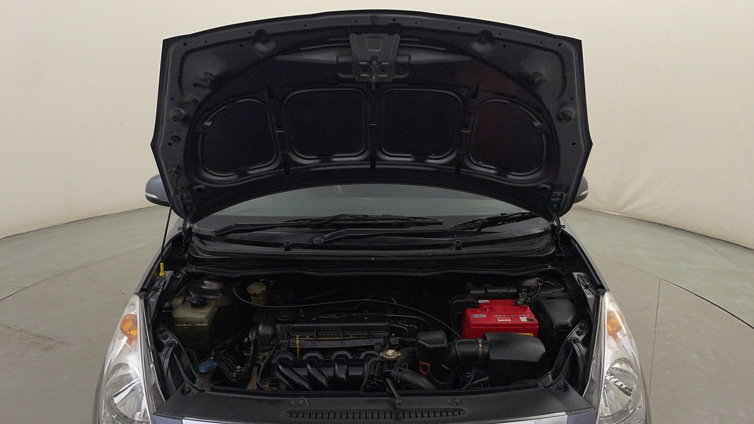 Used 2011 Hyundai i20 Asta 1.4 AT Petrol Automatic engine ENGINE & BONNET OPEN FRONT VIEW