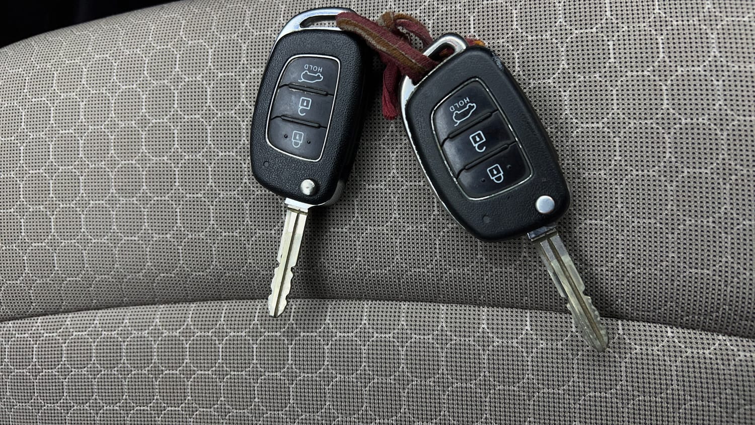 Used 2014 Hyundai Elite i20 Sportz 1.2 Petrol Manual extra CAR KEY VIEW