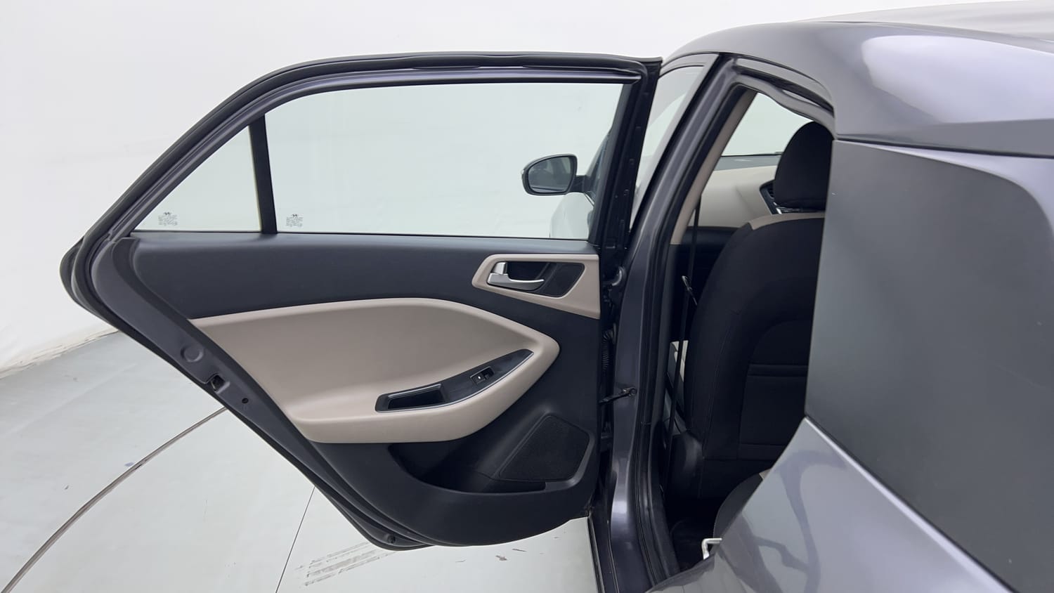 Used 2014 Hyundai Elite i20 Sportz 1.2 Petrol Manual interior LEFT REAR DOOR OPEN VIEW
