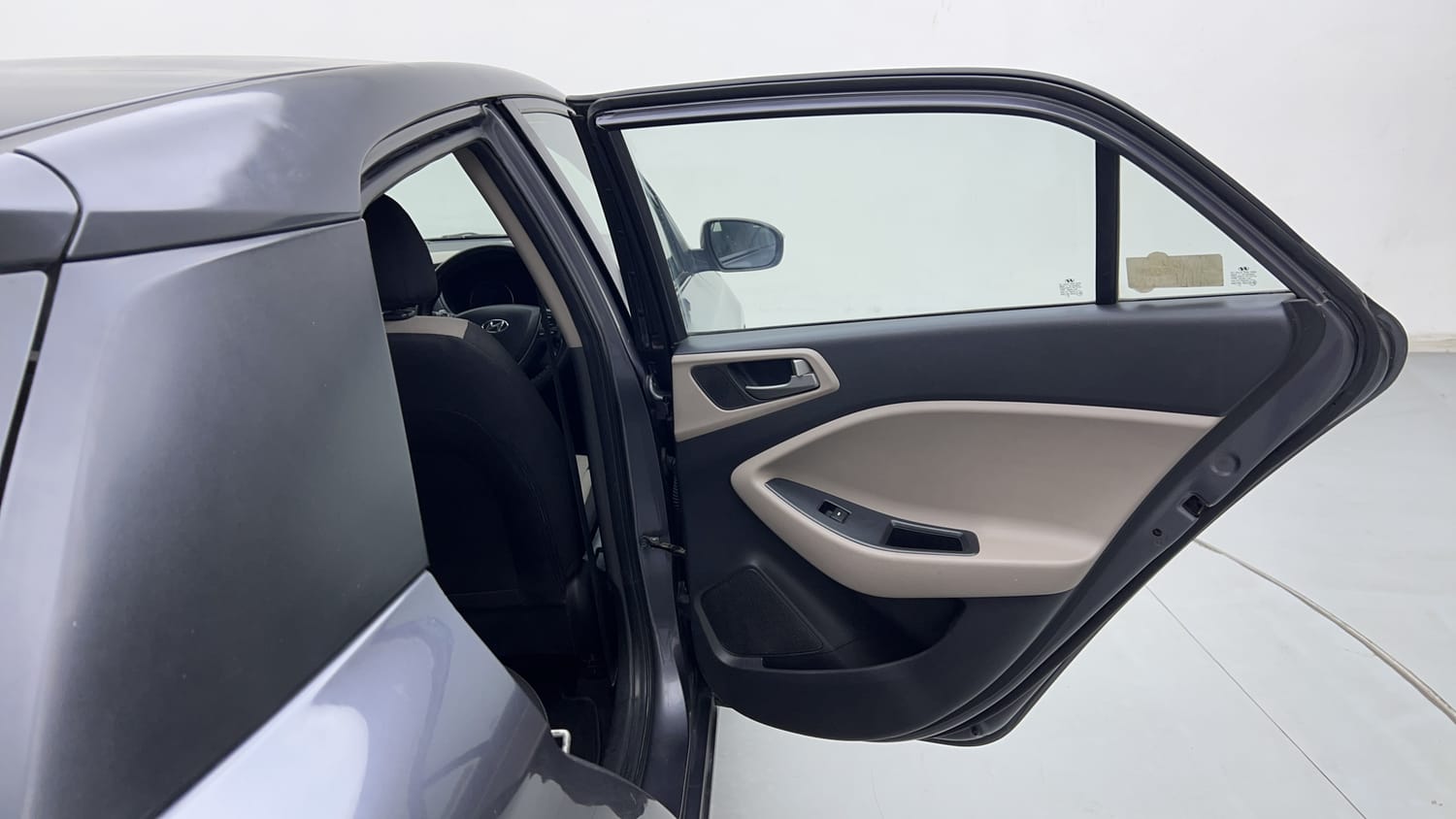 Used 2014 Hyundai Elite i20 Sportz 1.2 Petrol Manual interior RIGHT REAR DOOR OPEN VIEW