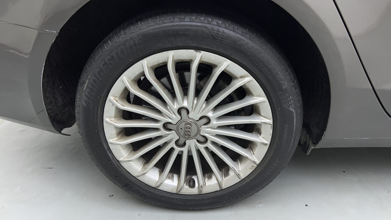 Used 2016 Audi A4 2.0 TDI (177bhp) Premium Plus Diesel Automatic tyres RIGHT REAR TYRE RIM VIEW
