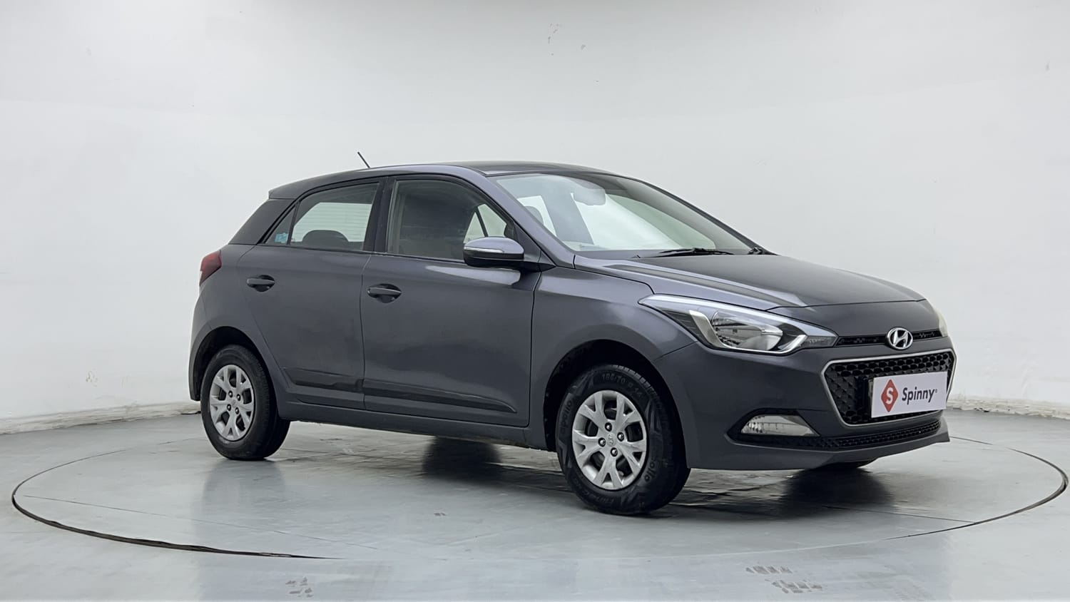 Used 2014 Hyundai Elite i20 Sportz 1.2 Petrol Manual exterior RIGHT FRONT CORNER VIEW