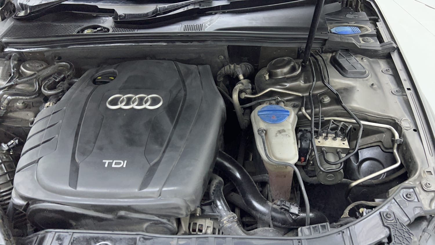 Used 2016 Audi A4 2.0 TDI (177bhp) Premium Plus Diesel Automatic engine ENGINE LEFT SIDE VIEW