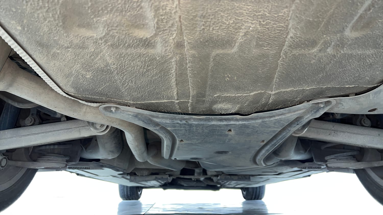 Used 2016 Audi A4 2.0 TDI (177bhp) Premium Plus Diesel Automatic extra REAR UNDERBODY VIEW (TAKEN FROM REAR)