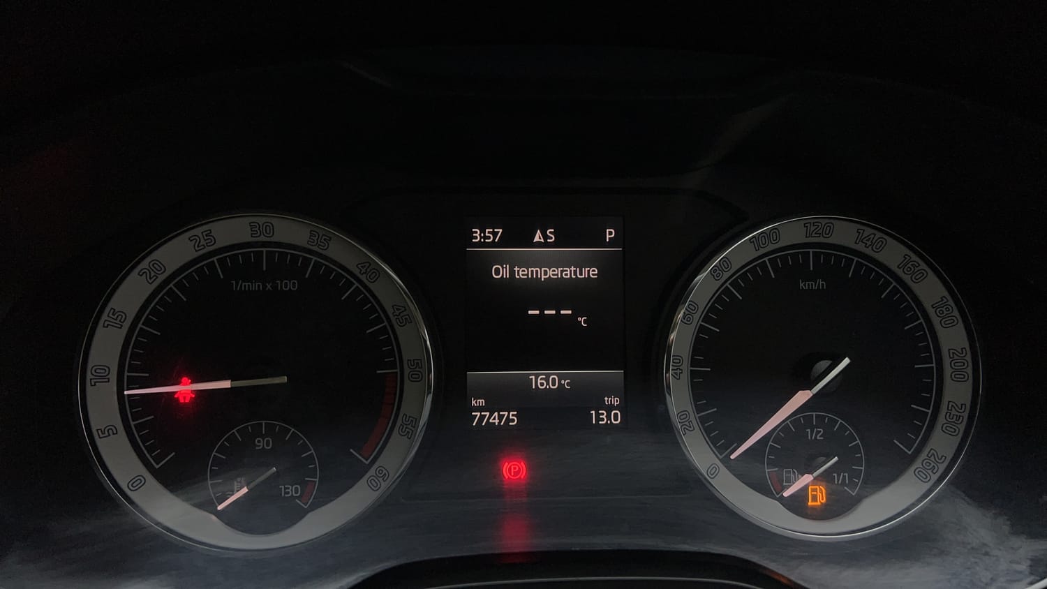 Used 2018 Skoda Kodiaq Style 2.0 TDI 4x4 AT Diesel Automatic interior CLUSTERMETER VIEW