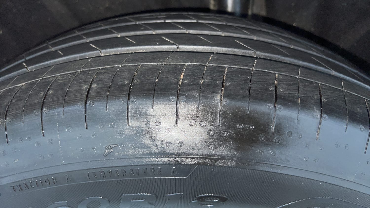 Used 2018 Skoda Kodiaq Style 2.0 TDI 4x4 AT Diesel Automatic tyres LEFT REAR TYRE TREAD VIEW