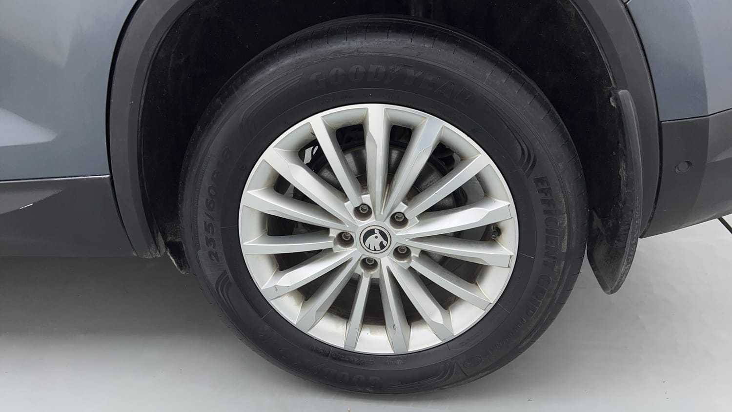 Used 2018 Skoda Kodiaq Style 2.0 TDI 4x4 AT Diesel Automatic tyres LEFT REAR TYRE RIM VIEW
