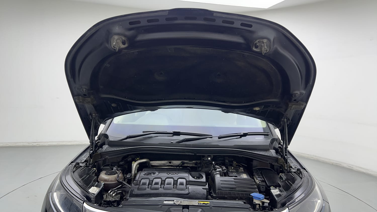 Used 2018 Skoda Kodiaq Style 2.0 TDI 4x4 AT Diesel Automatic engine ENGINE & BONNET OPEN FRONT VIEW