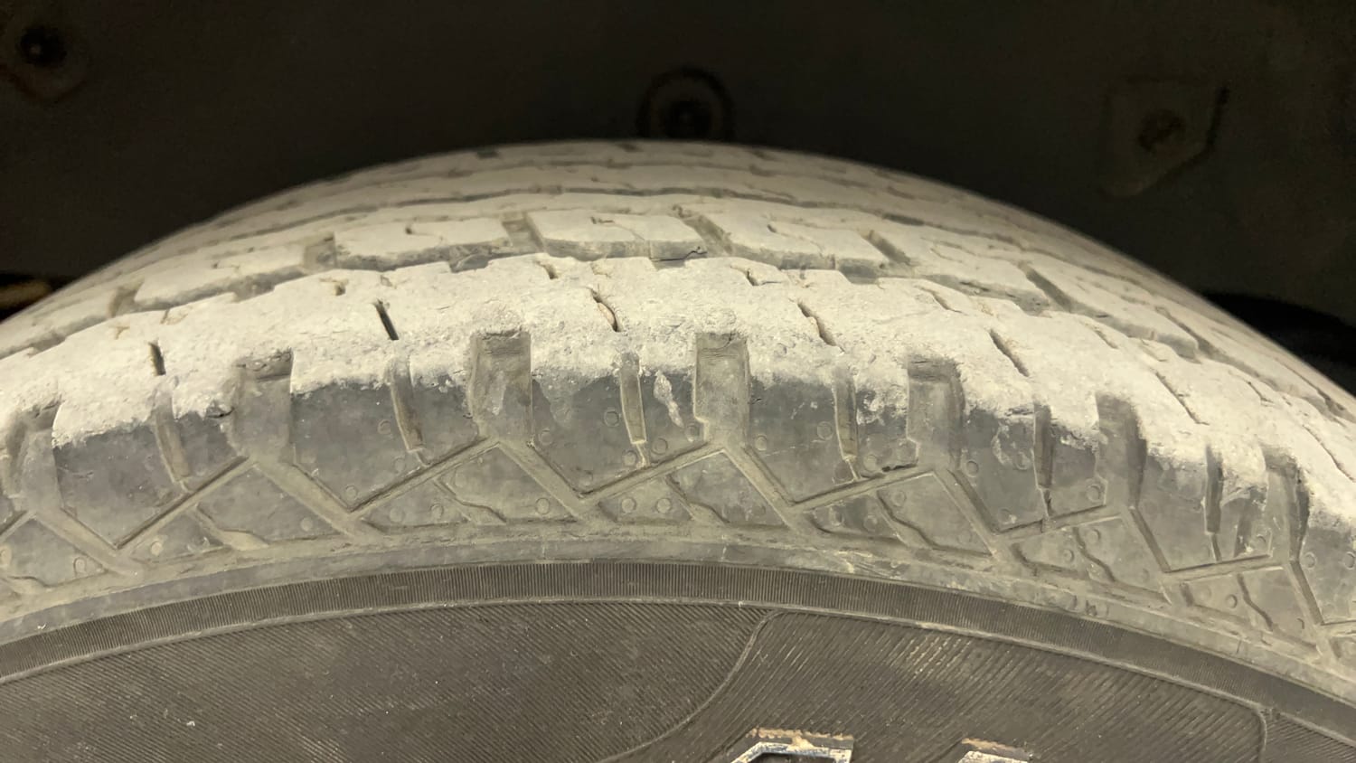 Used 2021 mahindra Thar LX Hard Top Diesel MT 4WD Diesel Manual tyres RIGHT REAR TYRE TREAD VIEW