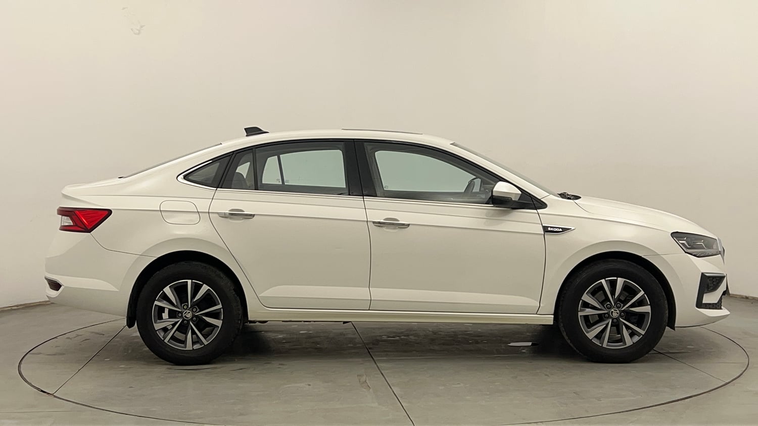 Used 2023 Skoda Slavia Style 1.5L TSI DSG Petrol Automatic exterior RIGHT SIDE VIEW