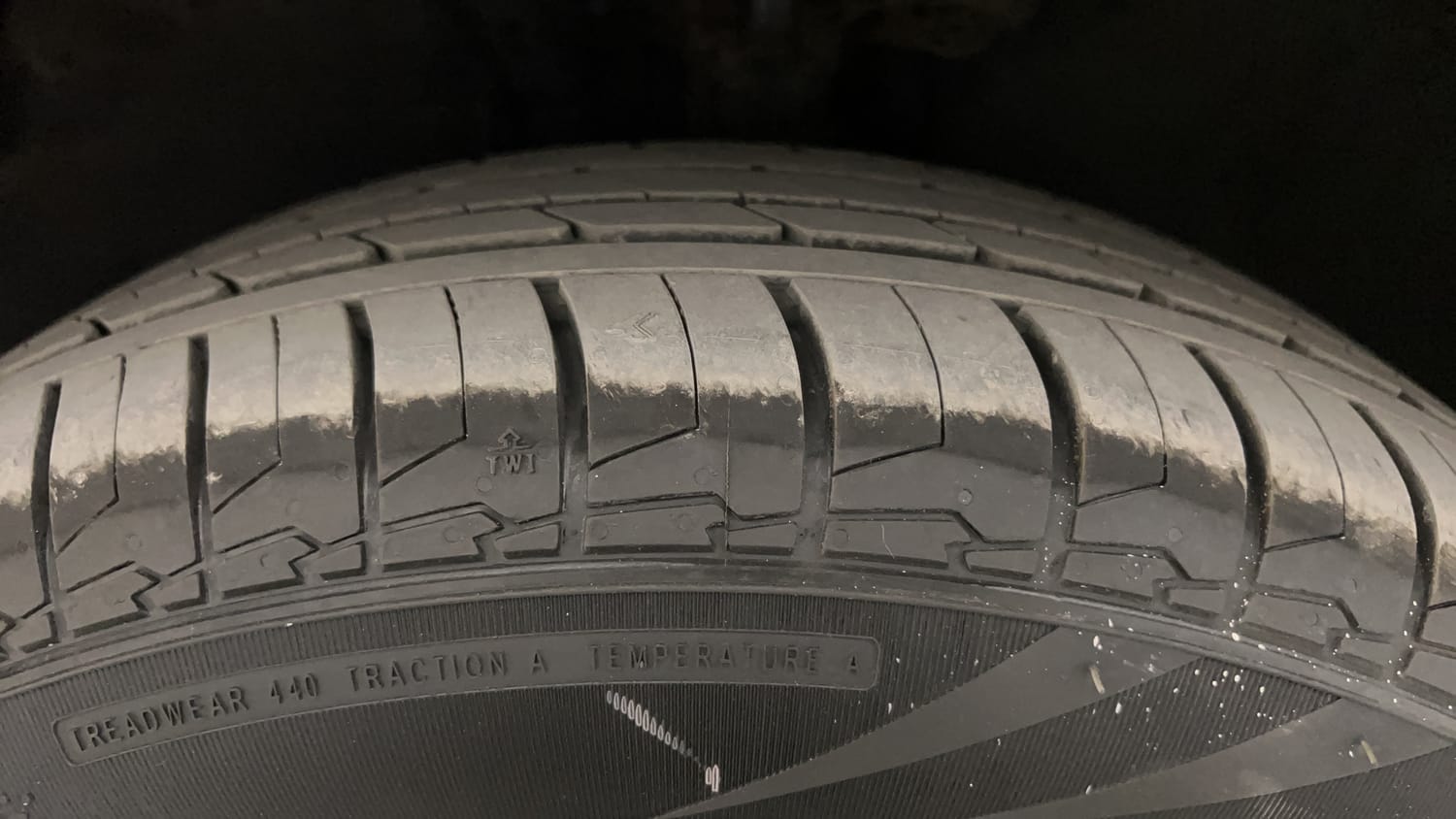 Used 2018 Toyota Corolla Altis GL Diesel Diesel Manual tyres LEFT FRONT TYRE TREAD VIEW