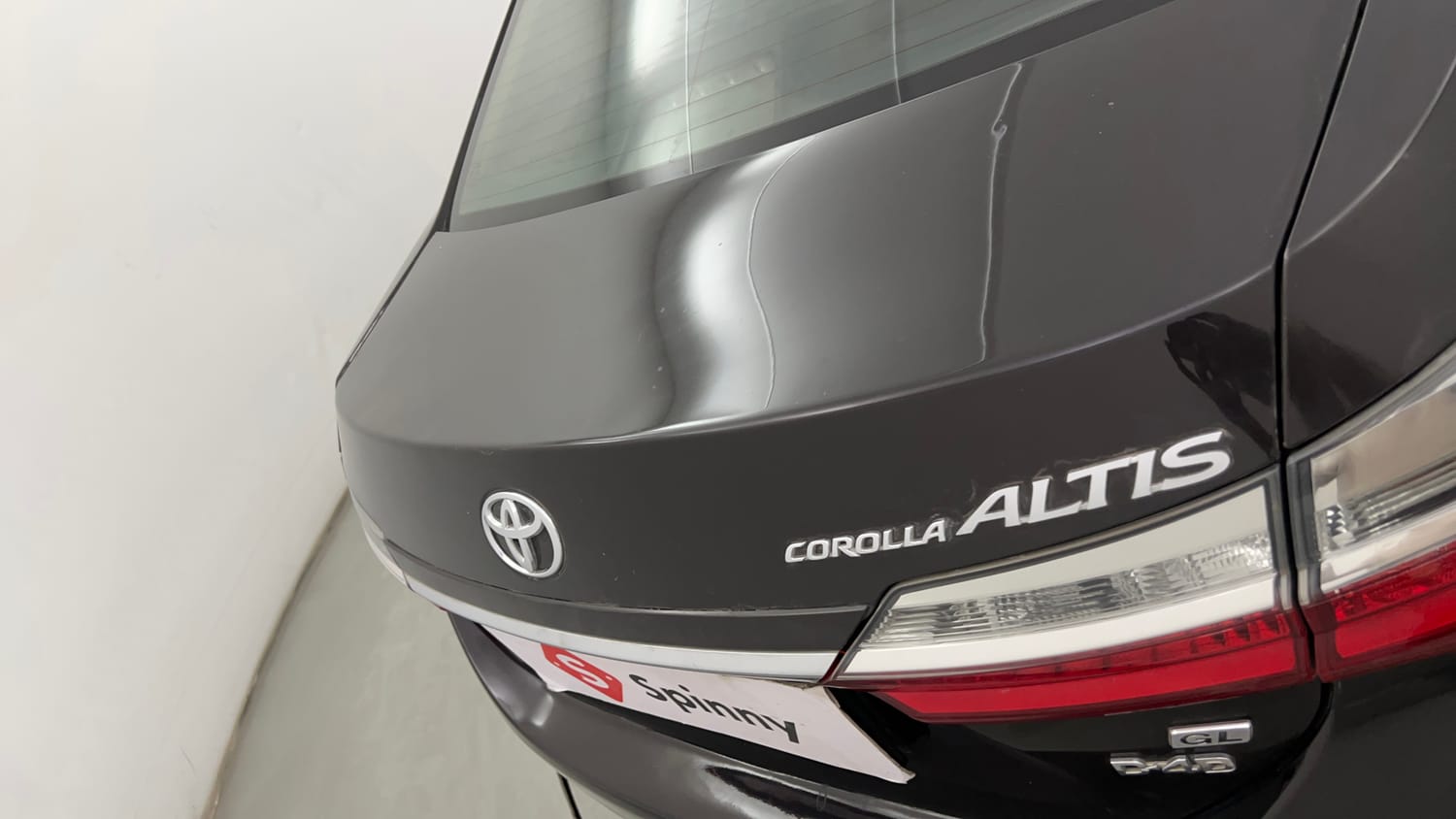 Used 2018 Toyota Corolla Altis GL Diesel Diesel Manual dents MINOR DENT