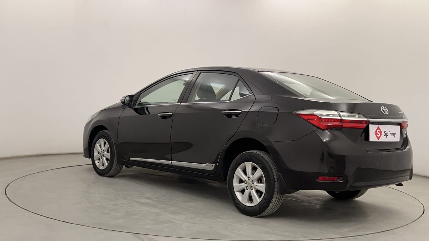 Used 2018 Toyota Corolla Altis GL Diesel Diesel Manual exterior LEFT REAR CORNER VIEW