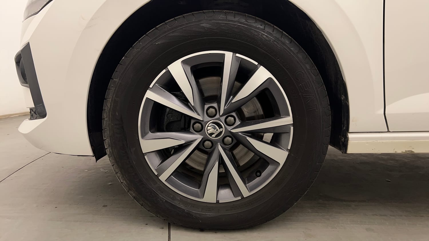 Used 2023 Skoda Slavia Style 1.5L TSI DSG Petrol Automatic tyres LEFT FRONT TYRE RIM VIEW