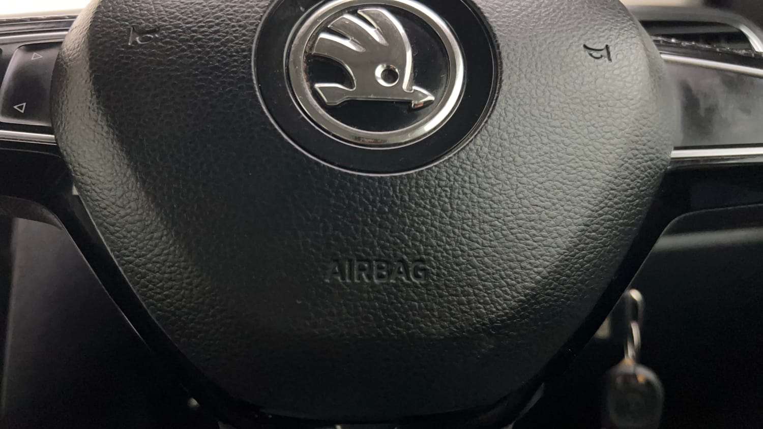 Used 2021 Skoda Rapid Style AT Petrol Automatic top_features Airbags