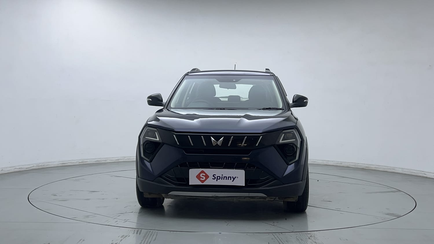 Used 2024 Mahindra XUV 3XO AX5 1.5 Diesel Diesel Manual exterior FRONT VIEW
