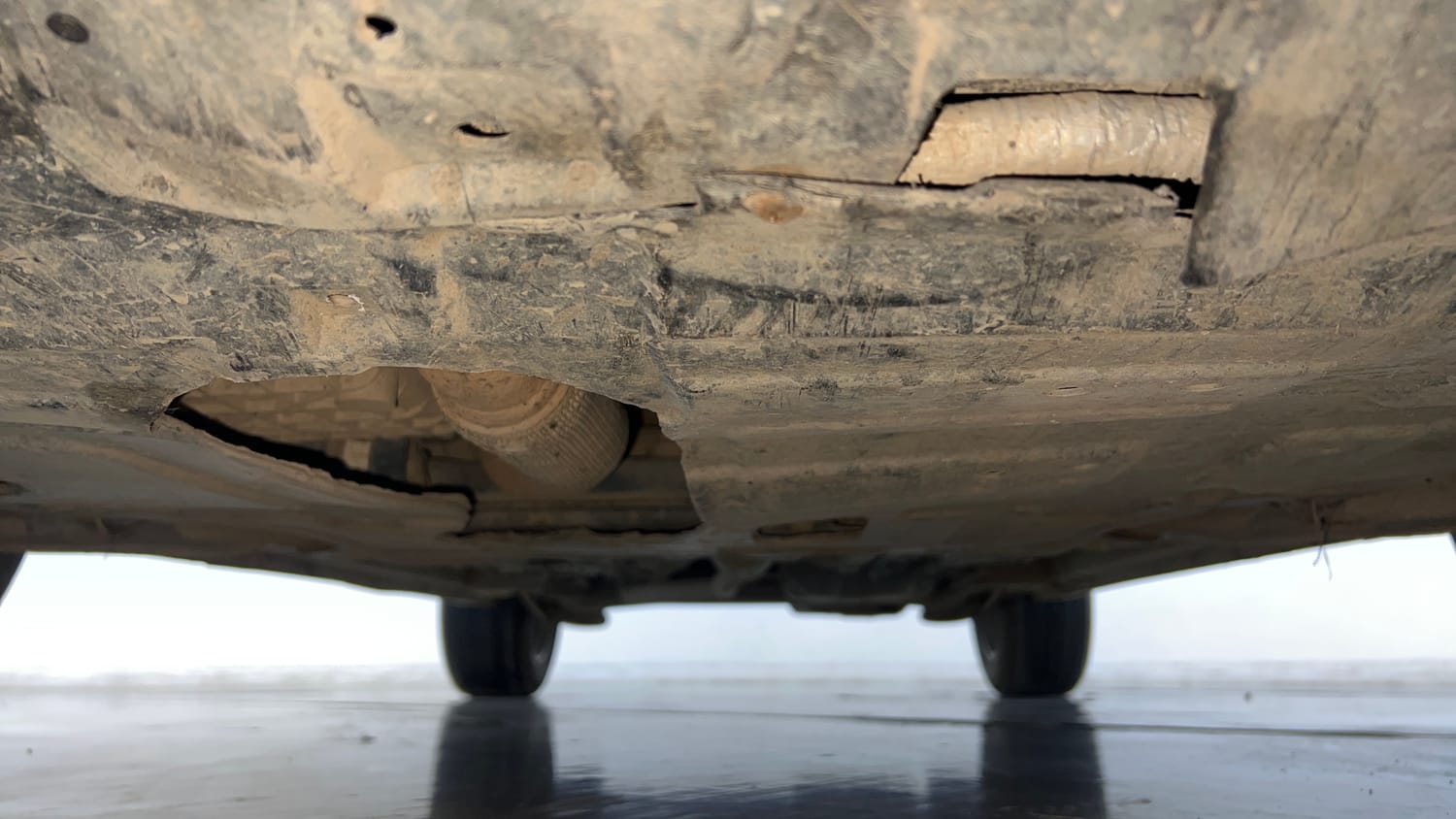 Used 2024 Mahindra XUV 3XO AX5 1.5 Diesel Diesel Manual extra FRONT LEFT UNDERBODY VIEW