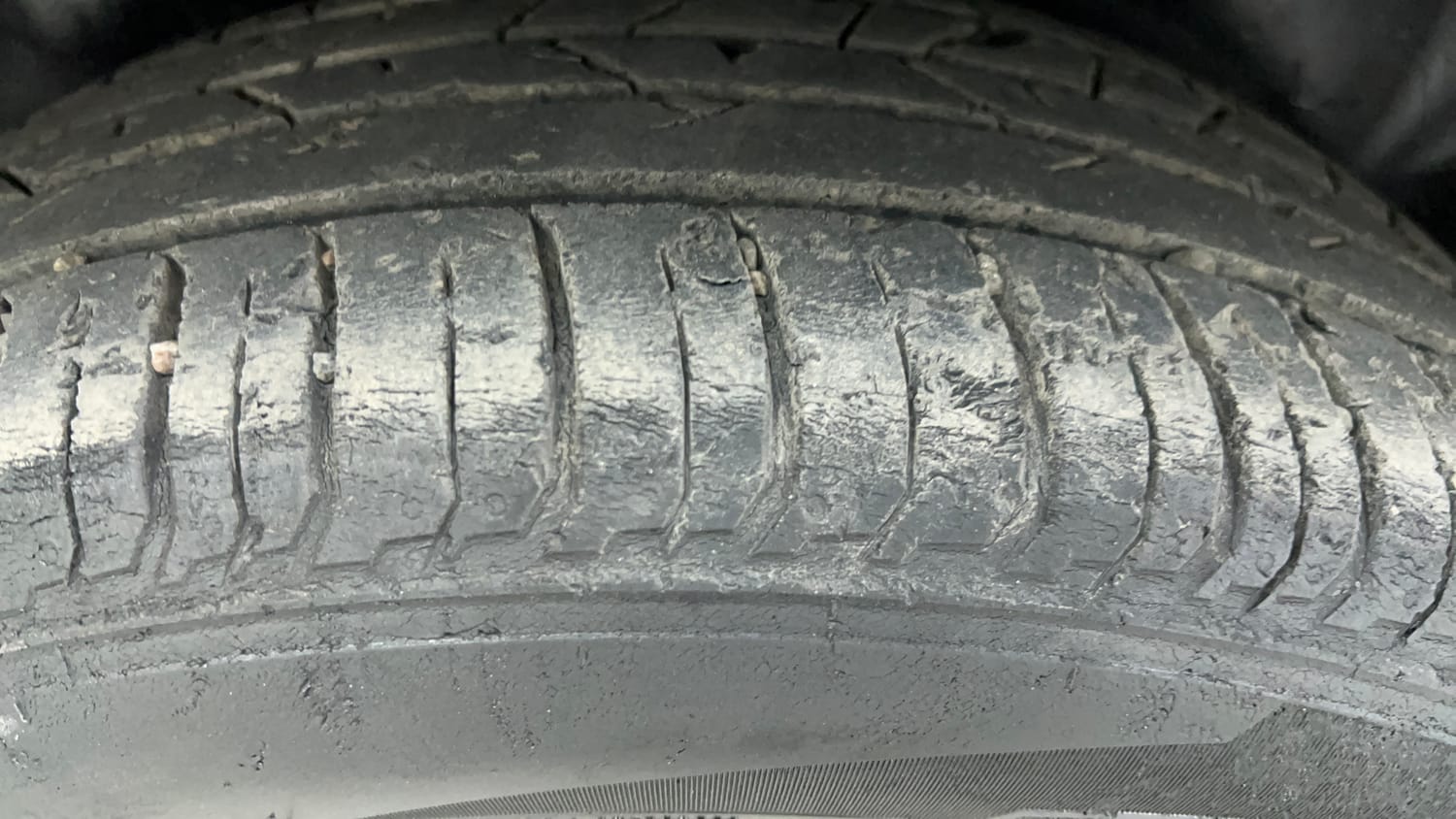 Used 2021 Skoda Rapid Style AT Petrol Automatic tyres RIGHT REAR TYRE TREAD VIEW