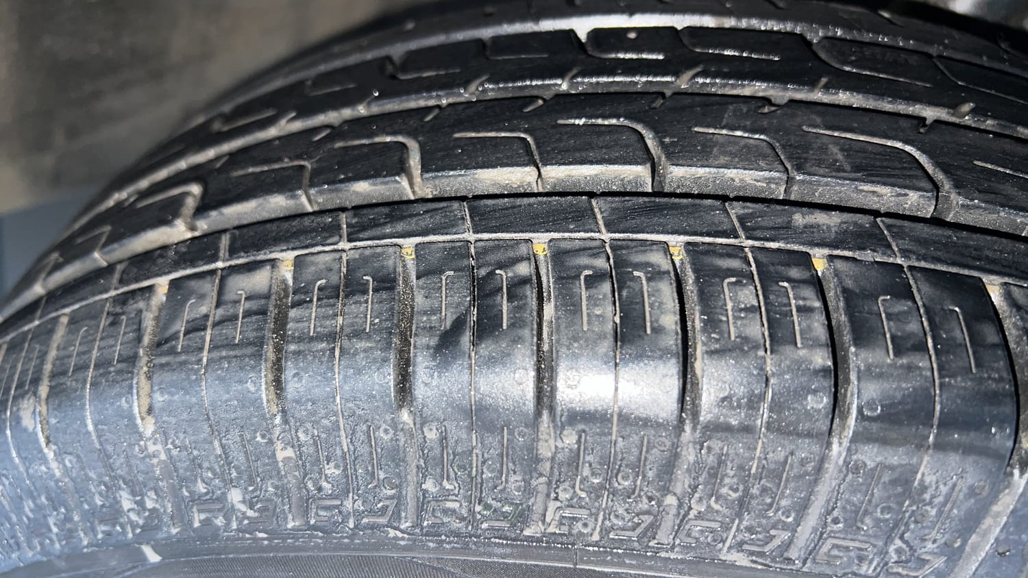 Used 2019 Maruti Suzuki Ertiga ZDi Plus 1.5 Diesel Diesel Manual tyres RIGHT FRONT TYRE TREAD VIEW