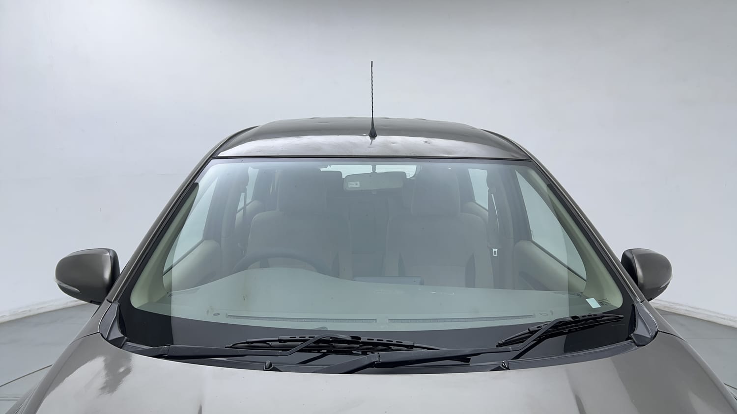 Used 2019 Maruti Suzuki Ertiga ZDi Plus 1.5 Diesel Diesel Manual exterior FRONT WINDSHIELD VIEW