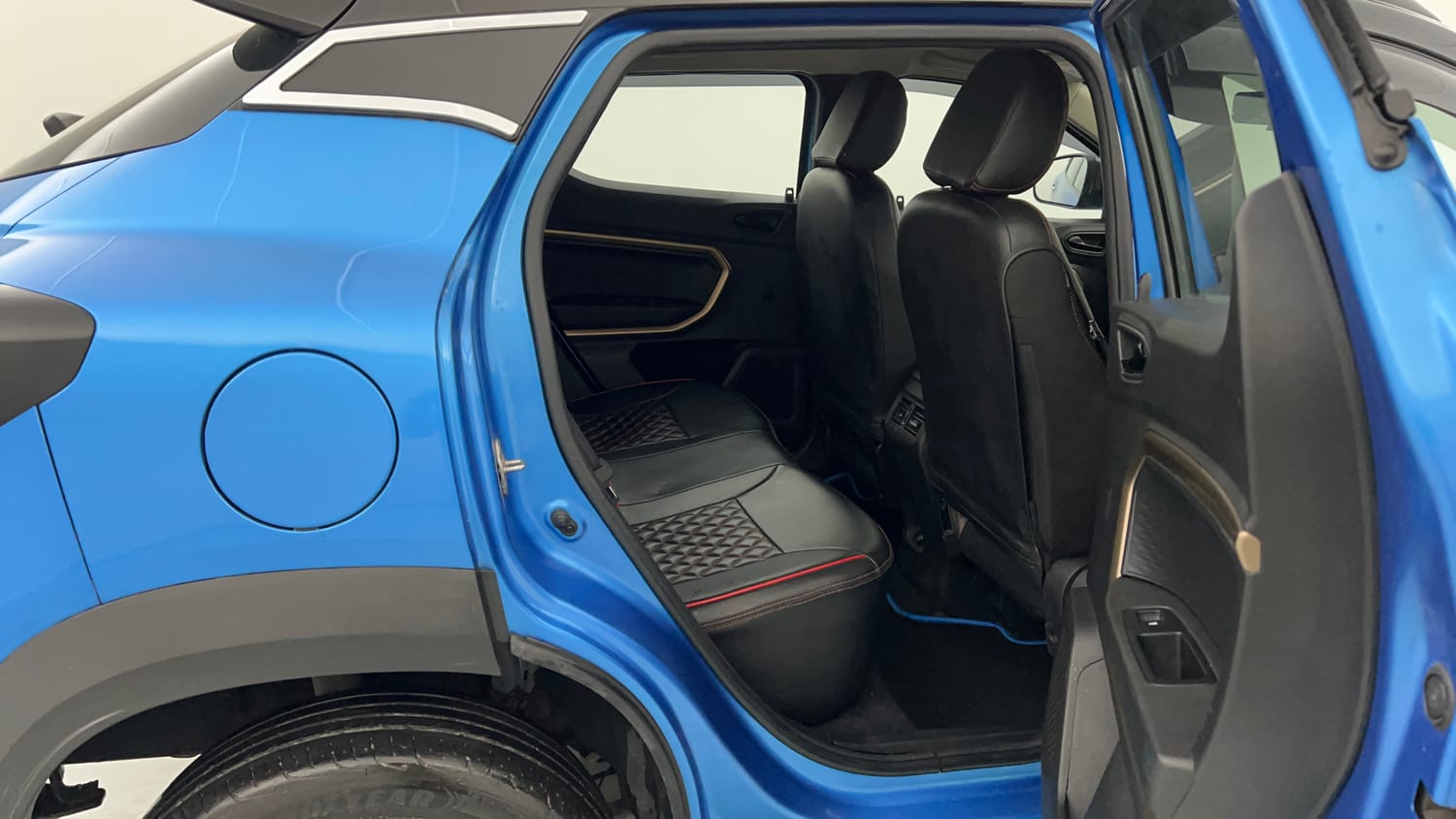 Used 2021 Renault Kiger RXT 1.0 Turbo MT Petrol Manual interior RIGHT SIDE REAR DOOR CABIN VIEW