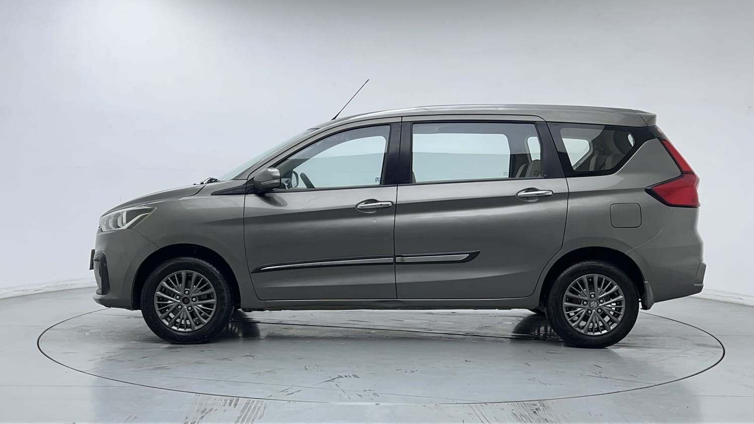 Used 2019 Maruti Suzuki Ertiga ZDi Plus 1.5 Diesel Diesel Manual exterior LEFT SIDE VIEW