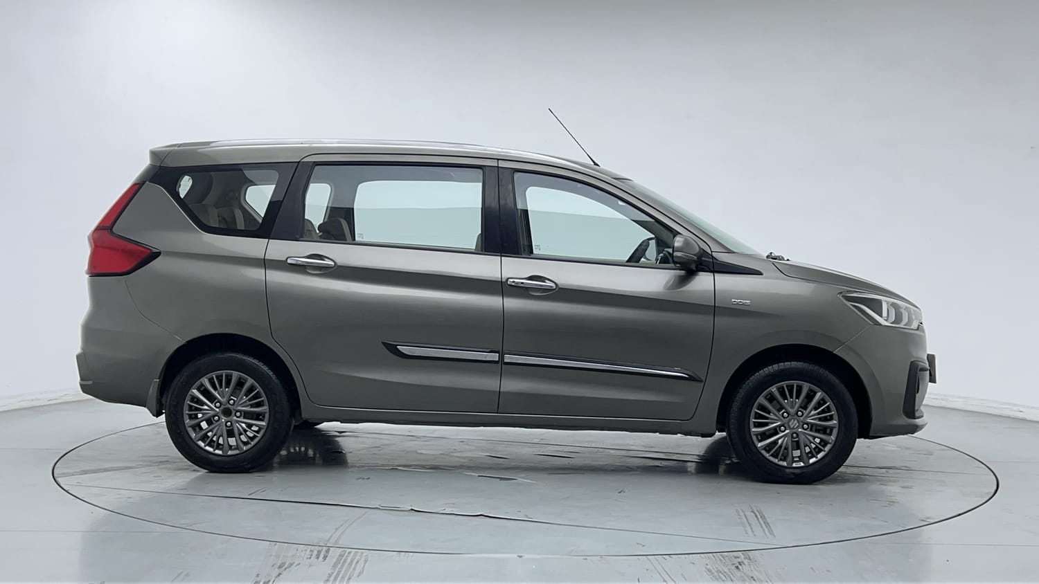 Used 2019 Maruti Suzuki Ertiga ZDi Plus 1.5 Diesel Diesel Manual exterior RIGHT SIDE VIEW