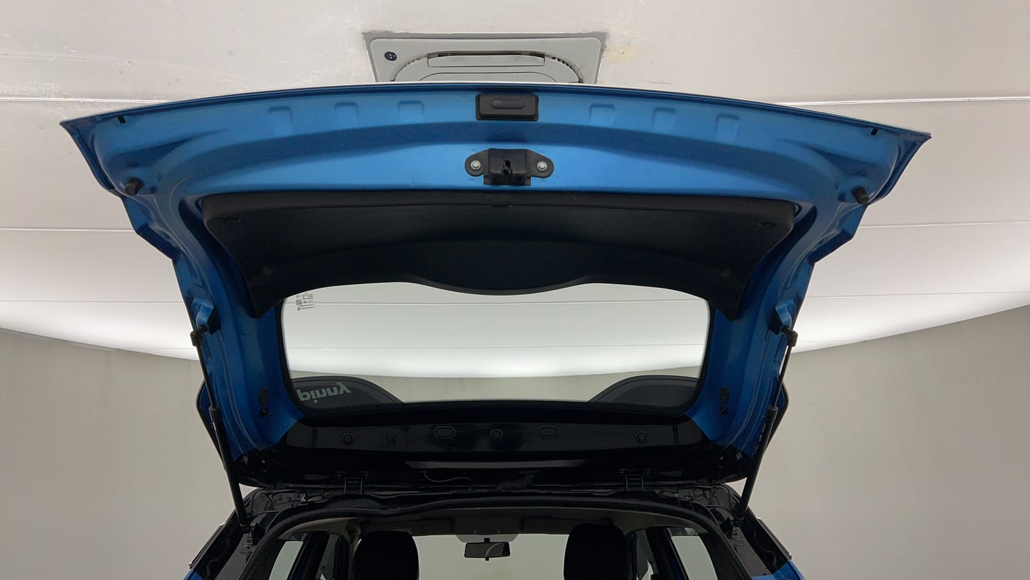 Used 2021 Renault Kiger RXT 1.0 Turbo MT Petrol Manual interior DICKY DOOR OPEN VIEW