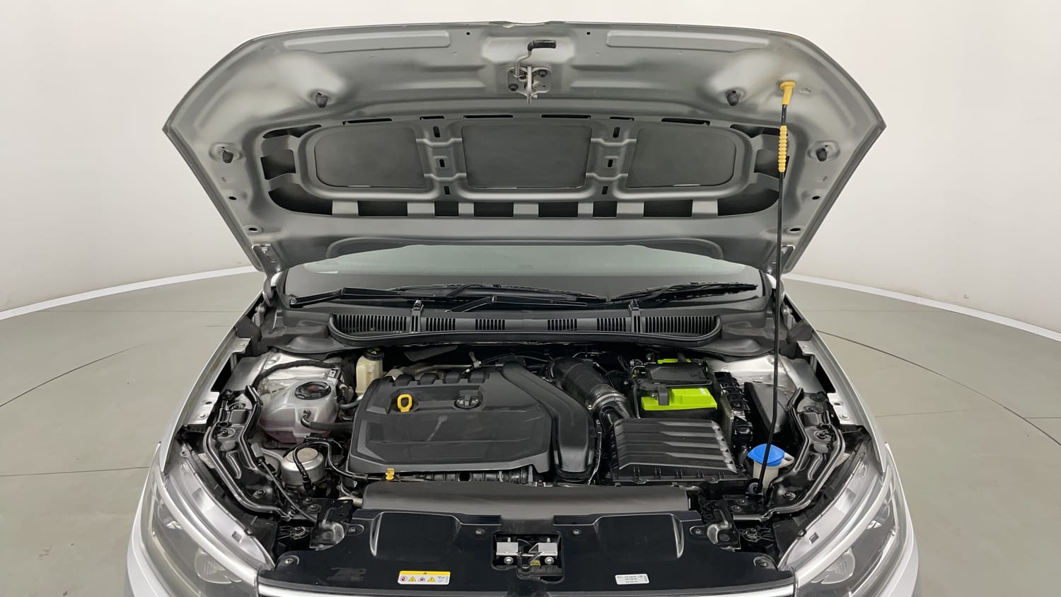 Used 2022 Volkswagen Virtus GT Plus 1.5 TSI EVO DSG Petrol Automatic engine ENGINE & BONNET OPEN FRONT VIEW
