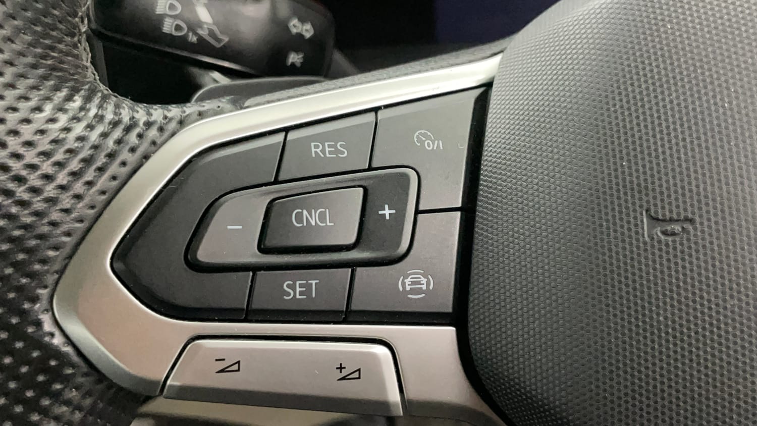 Used 2022 Volkswagen Virtus GT Plus 1.5 TSI EVO DSG Petrol Automatic top_features Cruise control