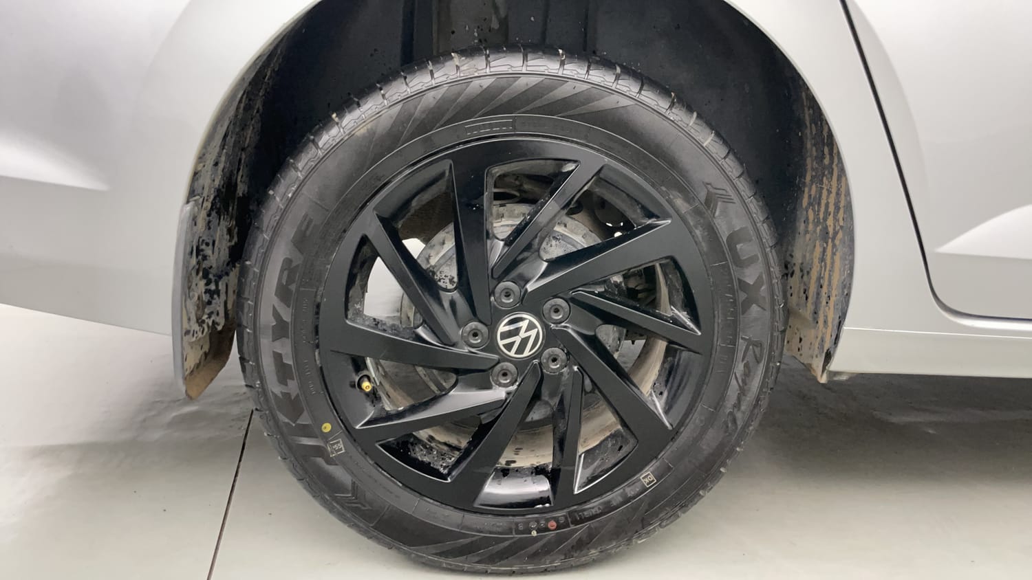 Used 2022 Volkswagen Virtus GT Plus 1.5 TSI EVO DSG Petrol Automatic tyres RIGHT REAR TYRE RIM VIEW