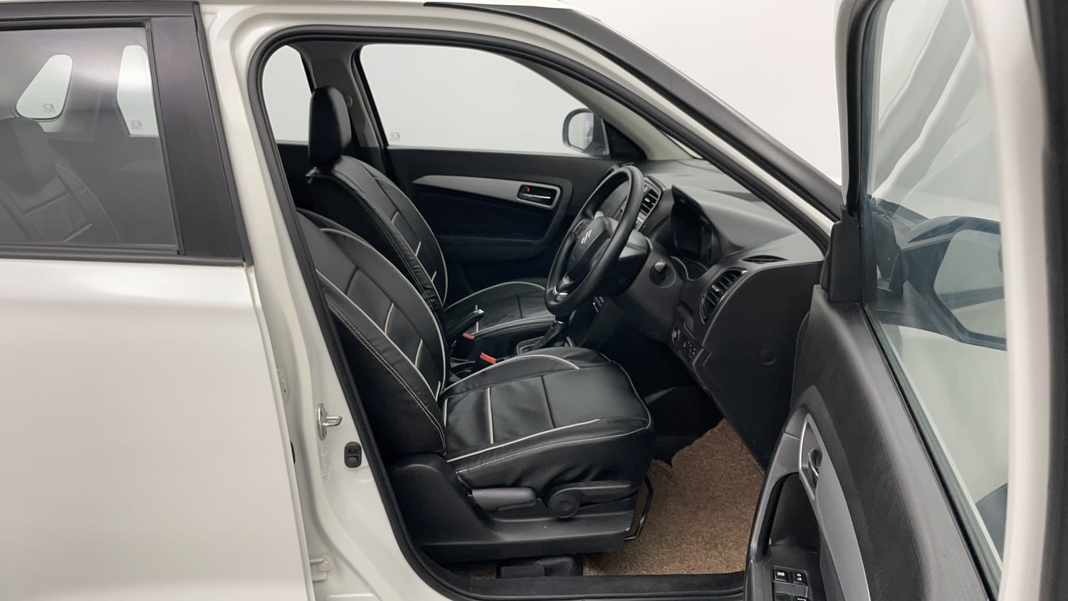 Used 2022 Maruti Suzuki Vitara Brezza ZXi AT SHVS Petrol Automatic interior RIGHT SIDE FRONT DOOR CABIN VIEW