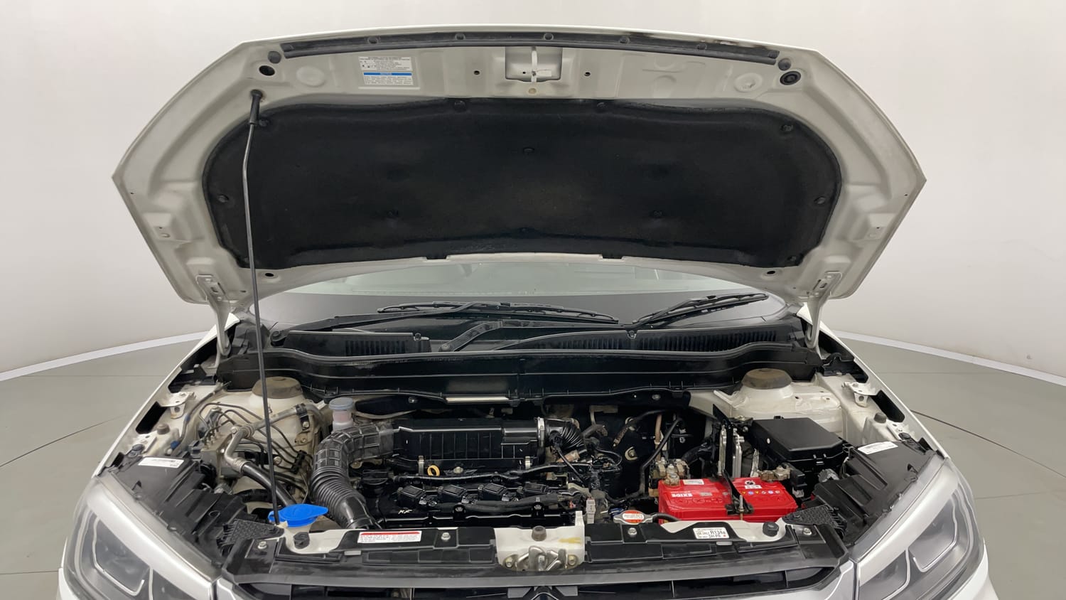 Used 2022 Maruti Suzuki Vitara Brezza ZXi AT SHVS Petrol Automatic engine ENGINE & BONNET OPEN FRONT VIEW