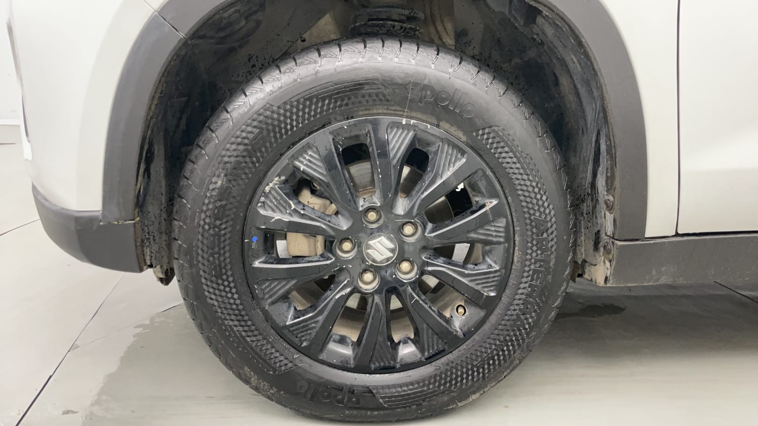 Used 2022 Maruti Suzuki Vitara Brezza ZXi AT SHVS Petrol Automatic tyres LEFT FRONT TYRE RIM VIEW