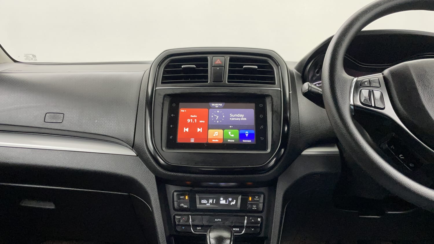 Used 2022 Maruti Suzuki Vitara Brezza ZXi AT SHVS Petrol Automatic interior MUSIC SYSTEM & AC CONTROL VIEW
