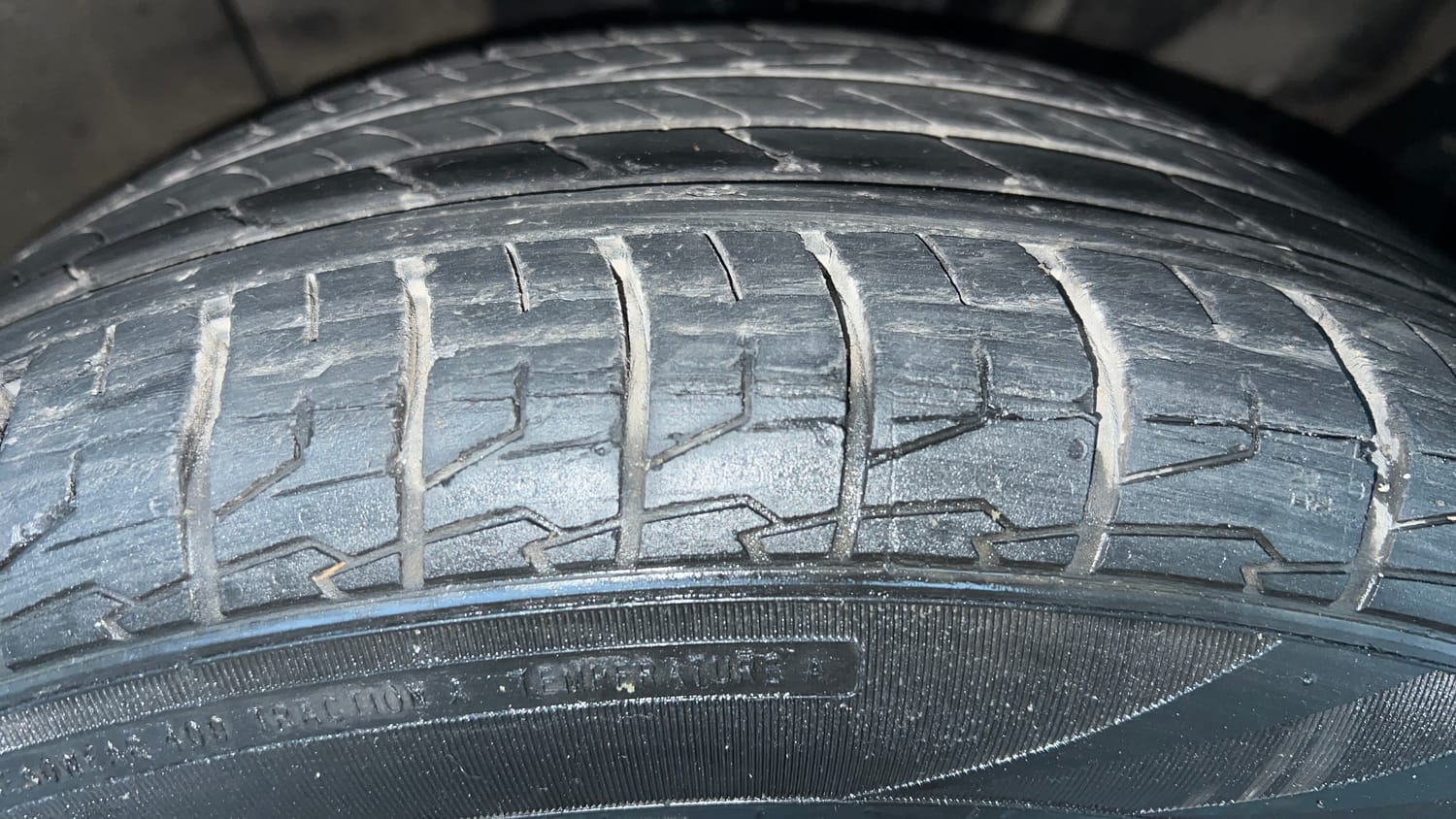 Used 2020 Hyundai Creta SX (O) 1.4 Turbo 7 DCT Petrol Automatic tyres RIGHT FRONT TYRE TREAD VIEW