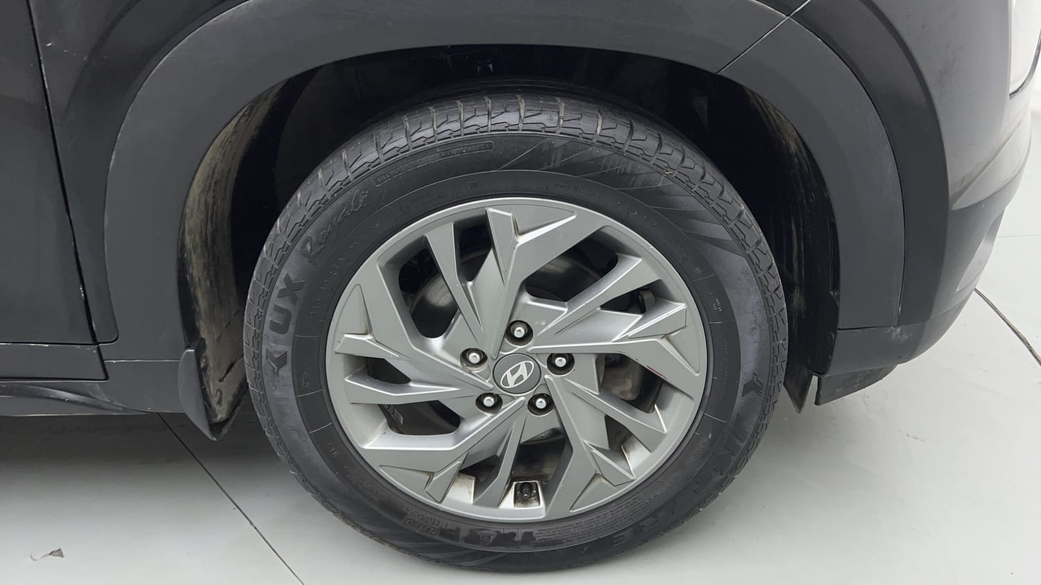 Used 2020 Hyundai Creta SX (O) 1.4 Turbo 7 DCT Petrol Automatic tyres RIGHT FRONT TYRE RIM VIEW
