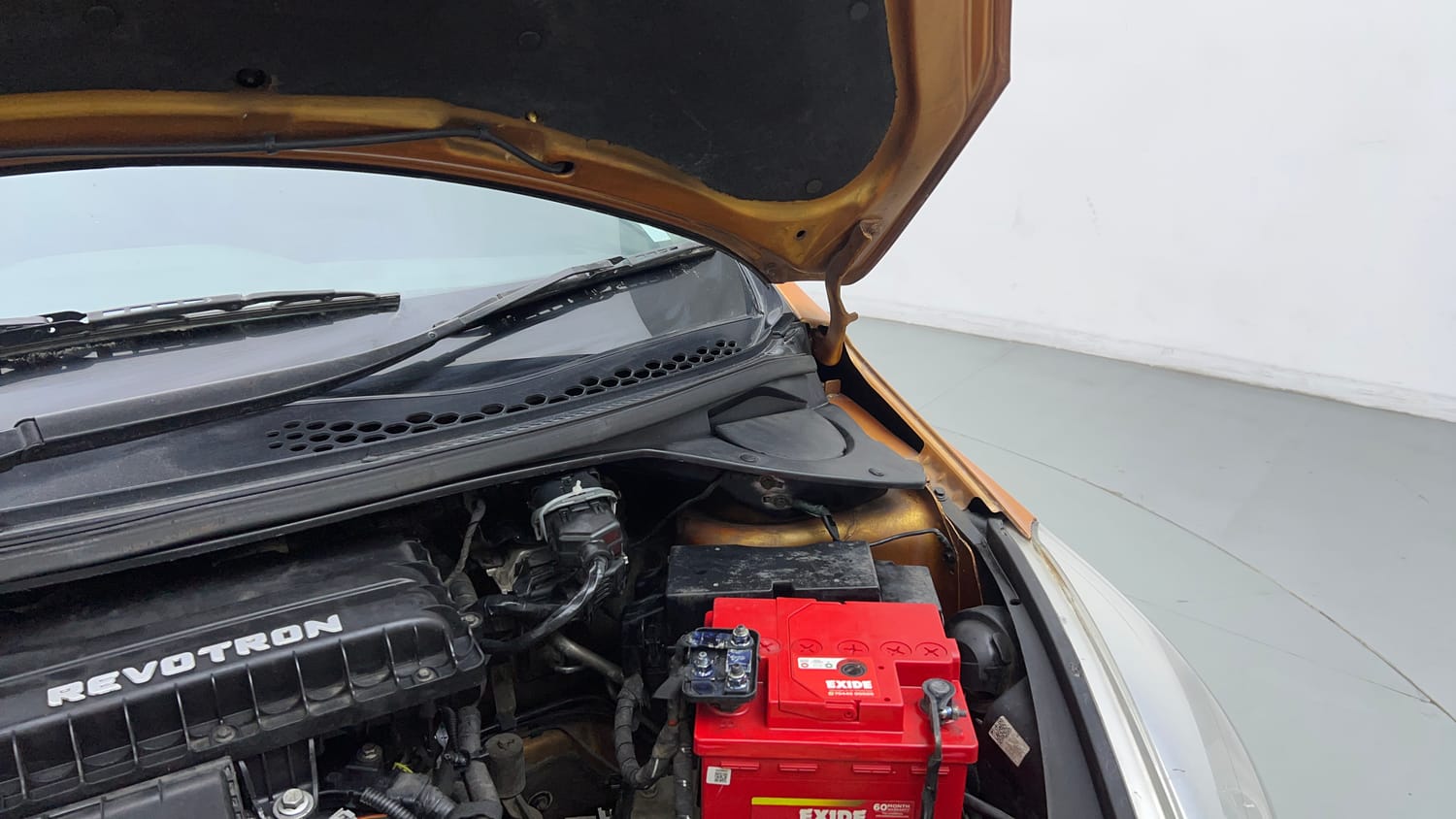 Used 2016 Tata Tiago Revotron XT Petrol Manual engine ENGINE LEFT SIDE HINGE & APRON VIEW