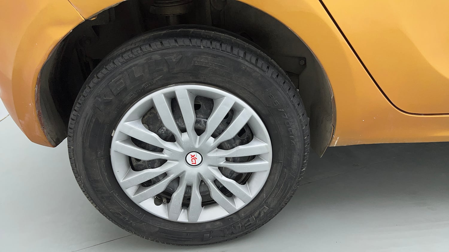 Used 2016 Tata Tiago Revotron XT Petrol Manual tyres RIGHT REAR TYRE RIM VIEW