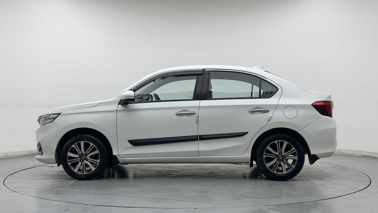 Used 2024 Honda Amaze VX 1.2 Petrol CVT Petrol Automatic exterior LEFT SIDE VIEW