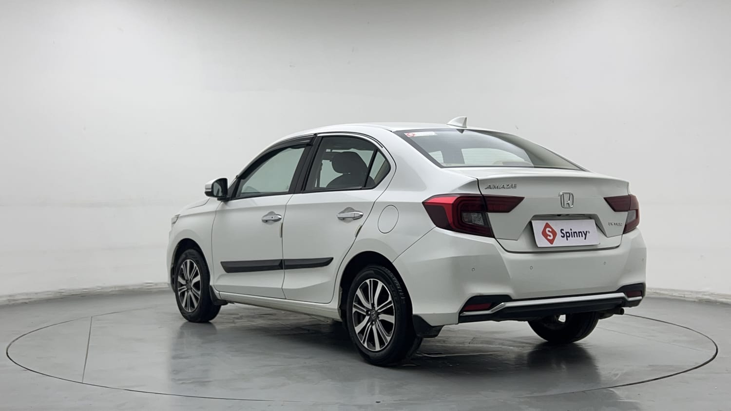 Used 2024 Honda Amaze VX 1.2 Petrol CVT Petrol Automatic exterior LEFT REAR CORNER VIEW