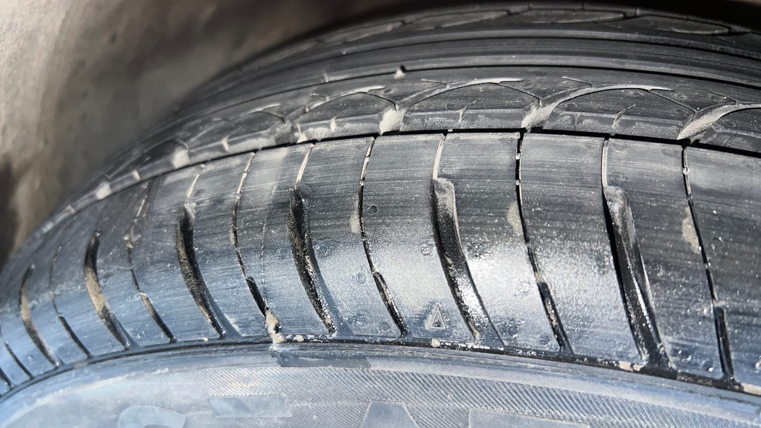 Used 2016 Tata Tiago Revotron XT Petrol Manual tyres RIGHT FRONT TYRE TREAD VIEW